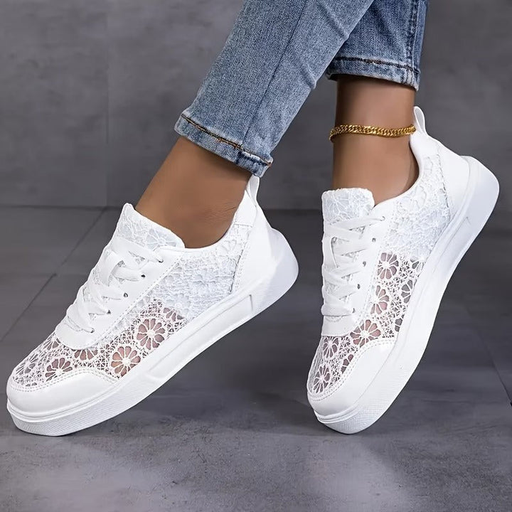 Damesschoenen – low-top met kanten patroon