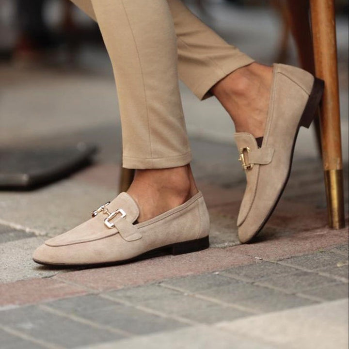 Herreslip-on-loafer med horsebit-detajle