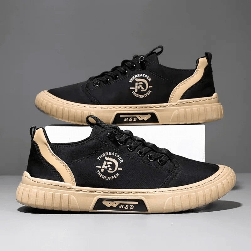 Lavtop sneakers med tyk sål og længesløjfe